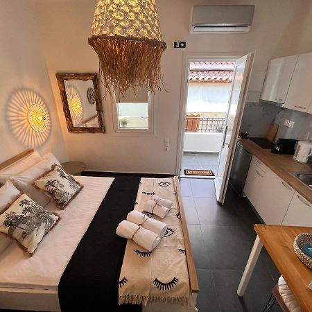 Le Sirene Apartments Skiathos Town Exterior photo